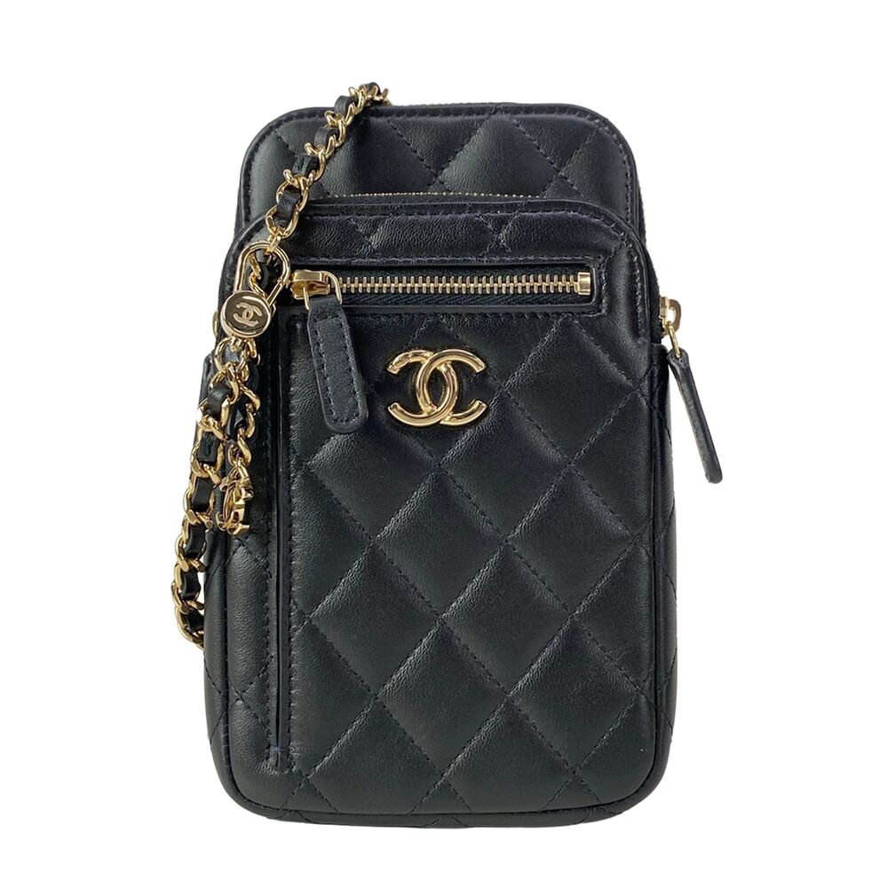 Chanel Matelasse Shoulder Bag AP3739